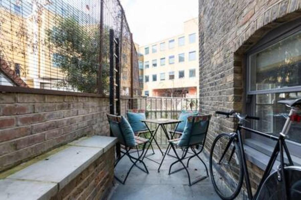 Apartment Vauxhall 3 Bed House By Basetogo London