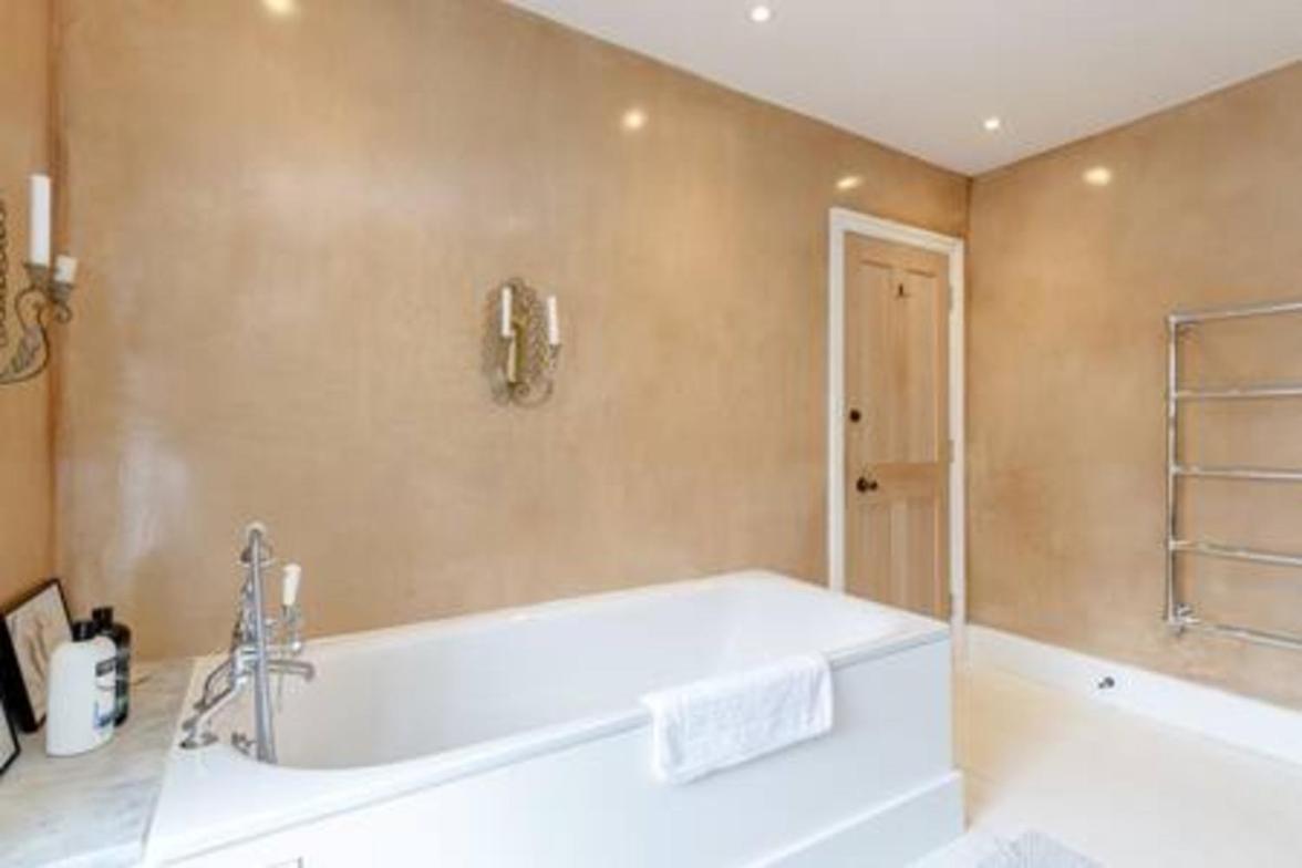 Apartment Vauxhall 3 Bed House By Basetogo *