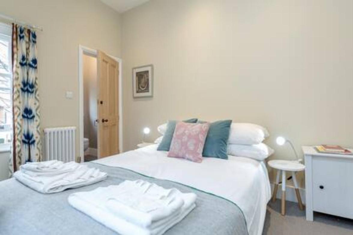 Vauxhall 3 Bed House By Basetogo Apartment