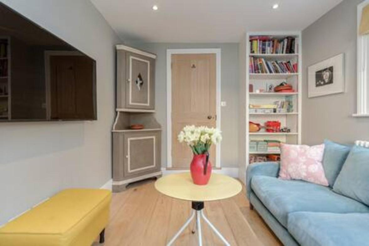 Vauxhall 3 Bed House By Basetogo Apartment London