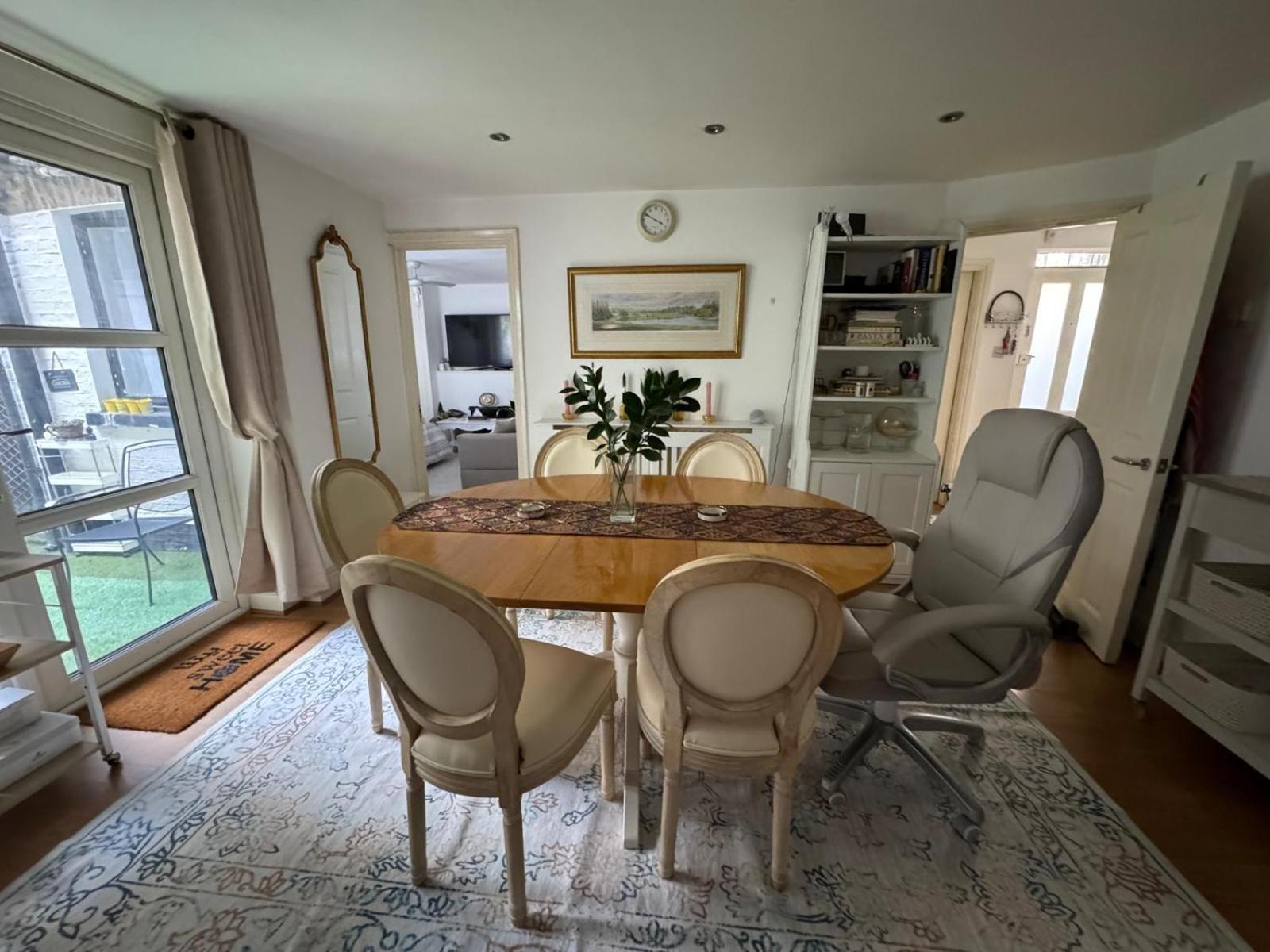 Gem 2 Apartment London