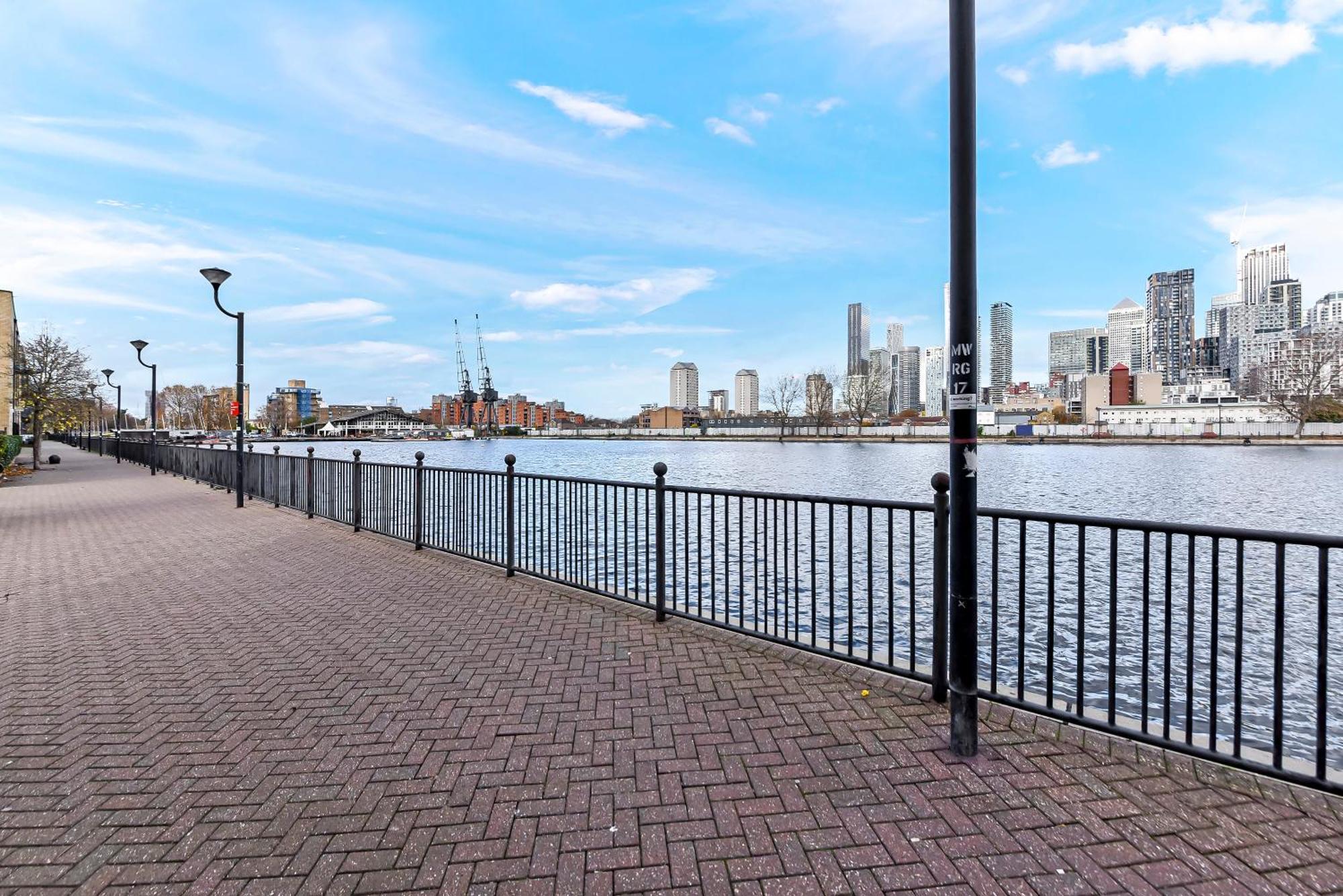 2bed - Canary Wharf - 14days London