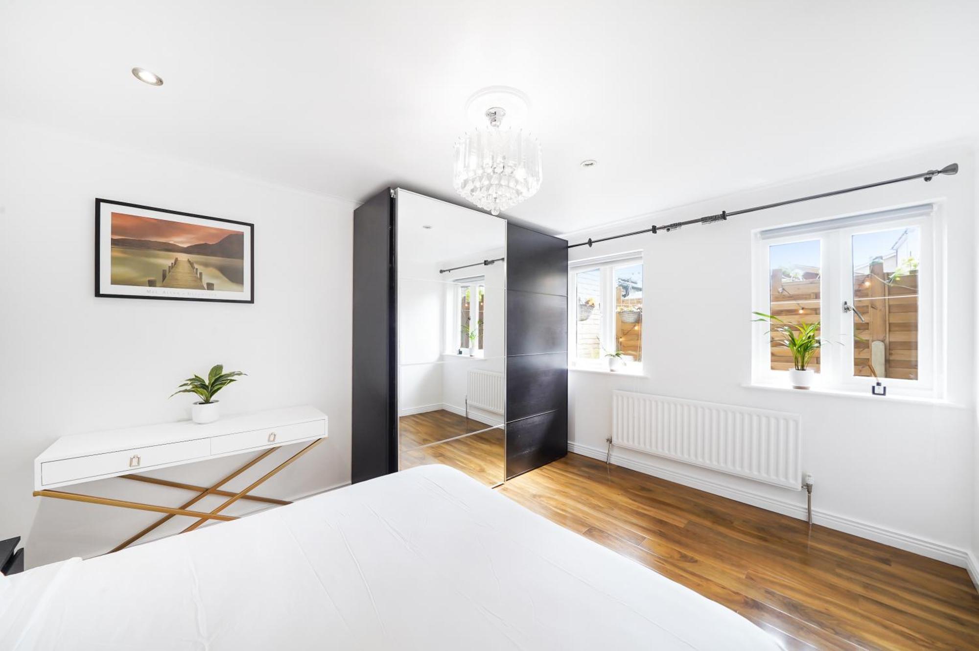 A Beautiful Stylish 2 Bedroom -city Of Londen