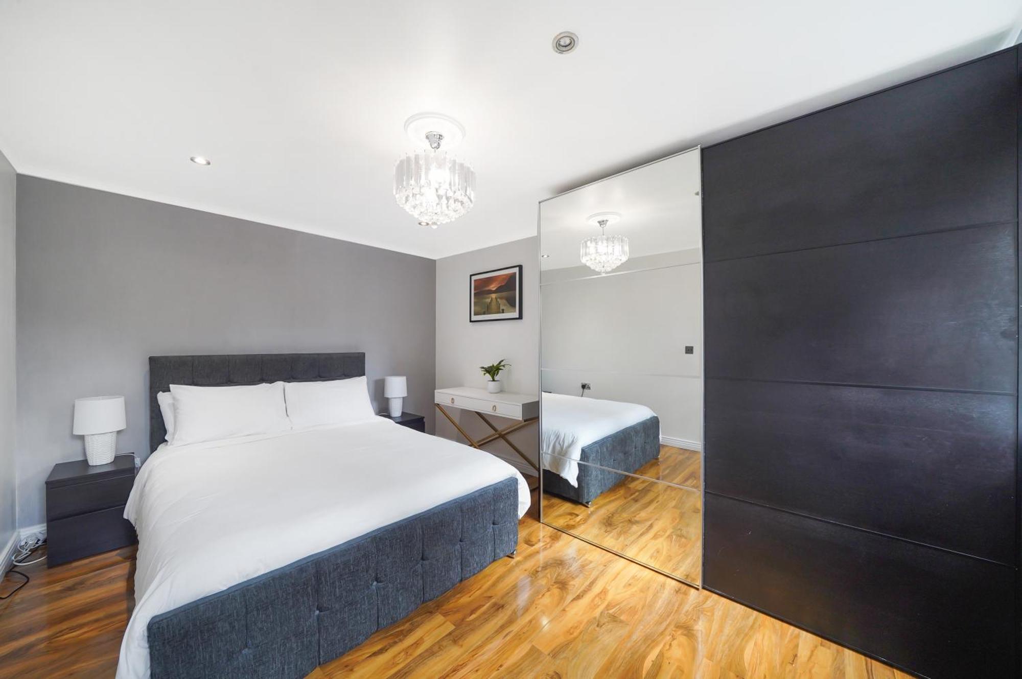 A Beautiful Stylish 2 Bedroom -city Of * Londen