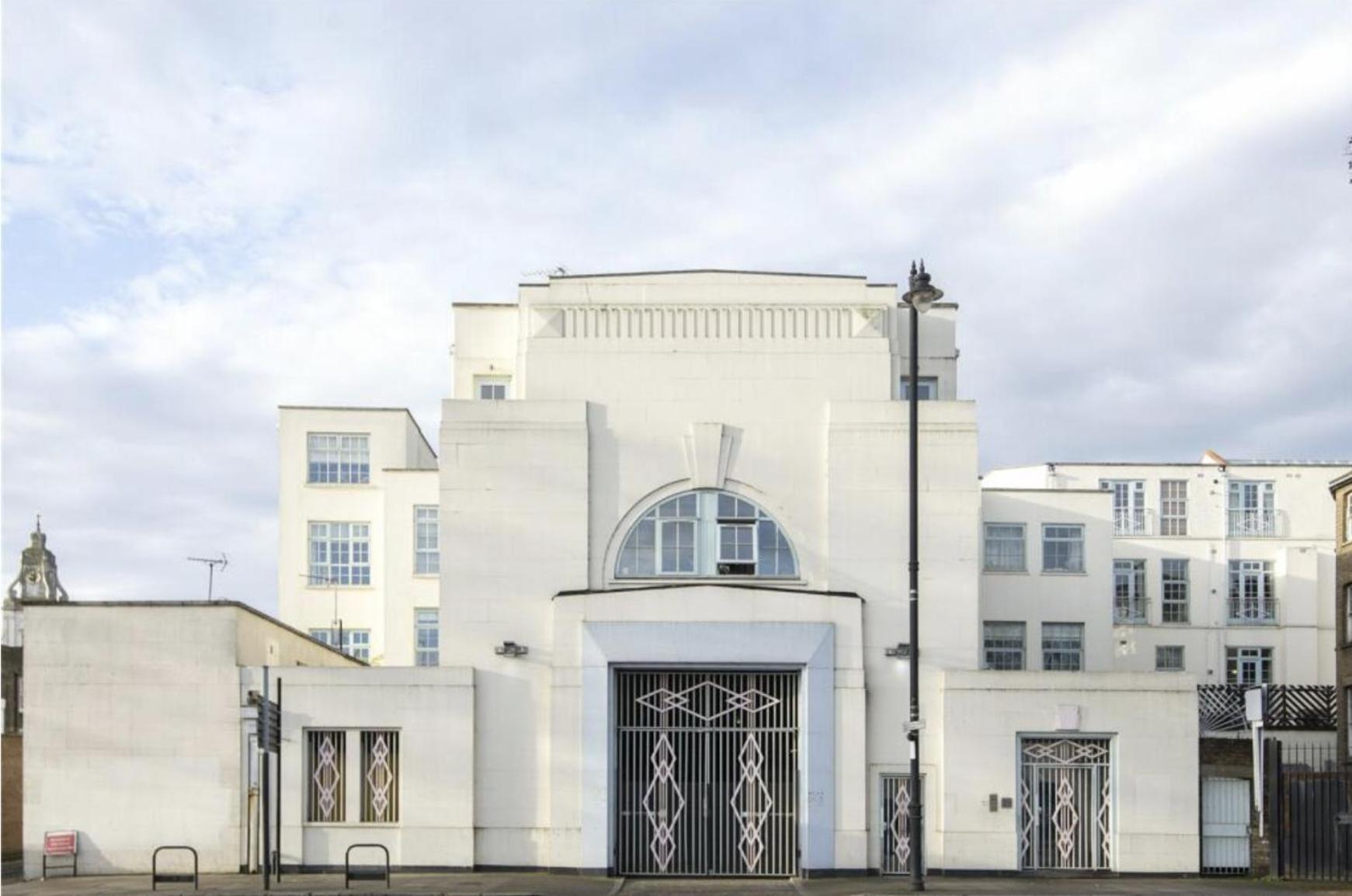 Art Deco In East Appartement