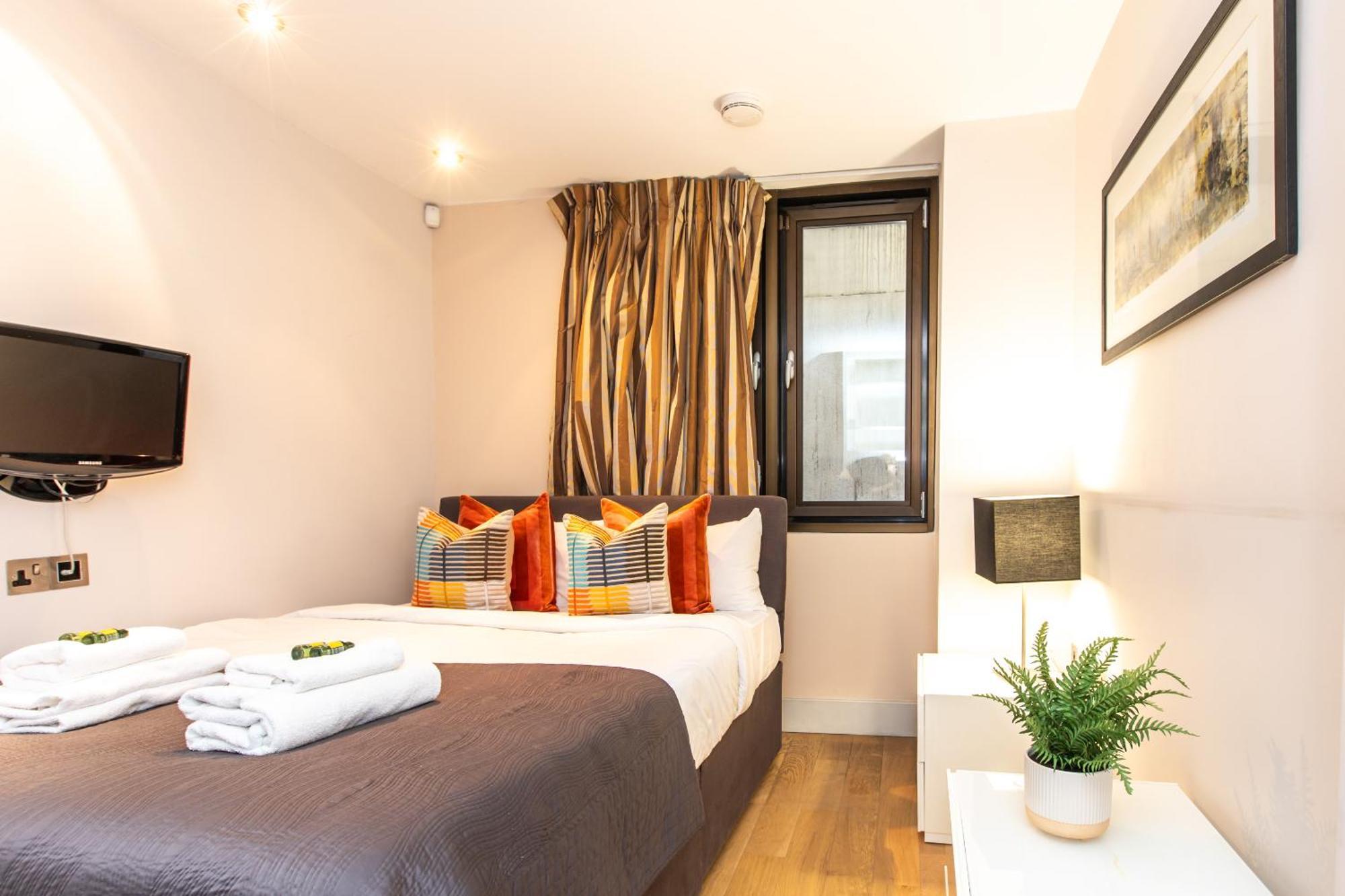 Modern Serviced 3 Minutes From Blackfriars Station Appartement Londen