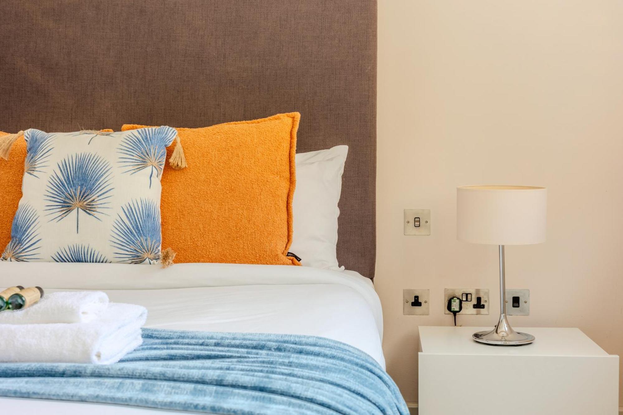 Modern Serviced 3 Minutes From Blackfriars Station Appartement Londen
