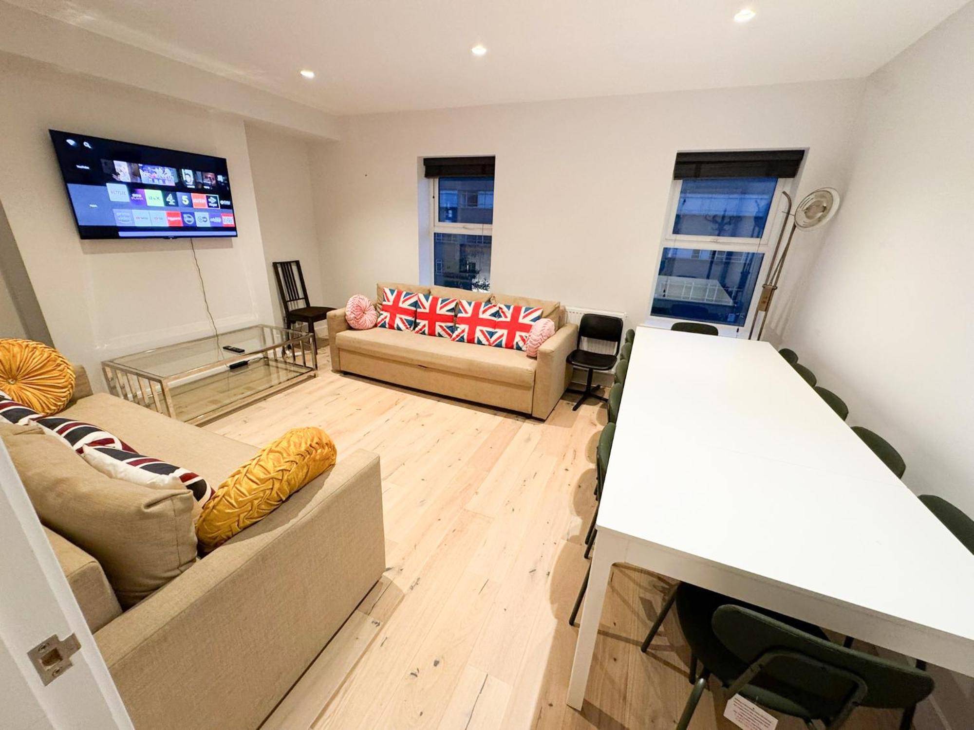 Apartment Willesden Penthouse *
