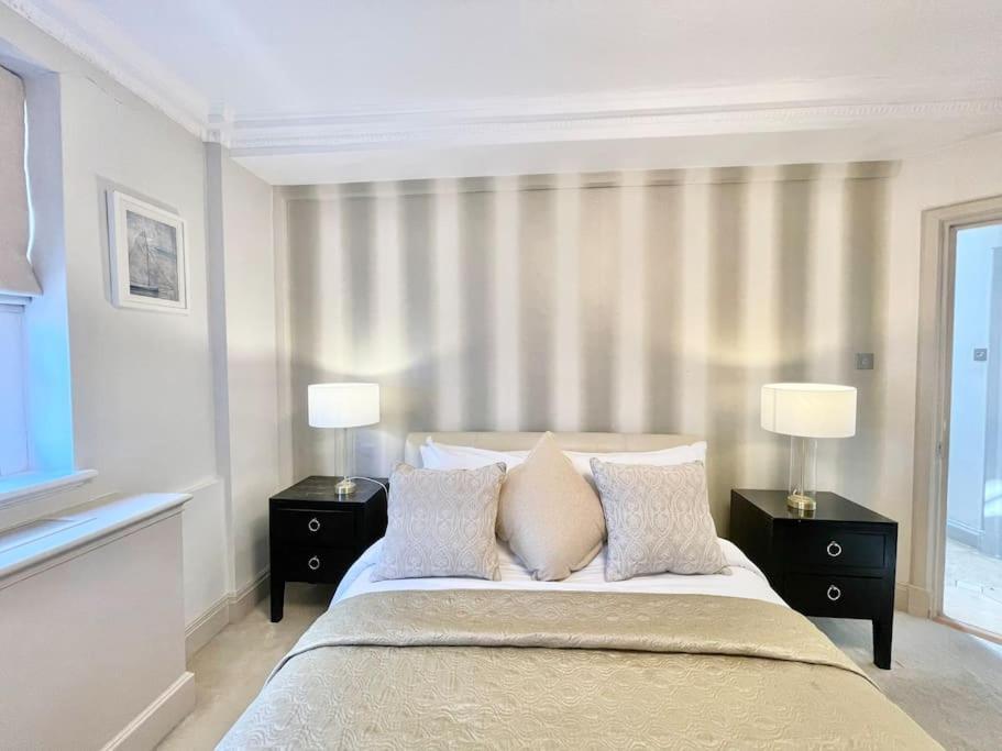 Luxury 3-bdr Flat Near Selfridges Mayfair Apartment London