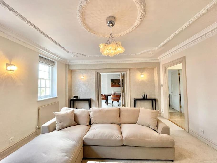 Apartment Luxury 3-bdr Flat Near Selfridges Mayfair London