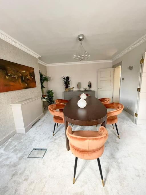 Luxury 3-bdr Flat Near Selfridges Mayfair Apartment *