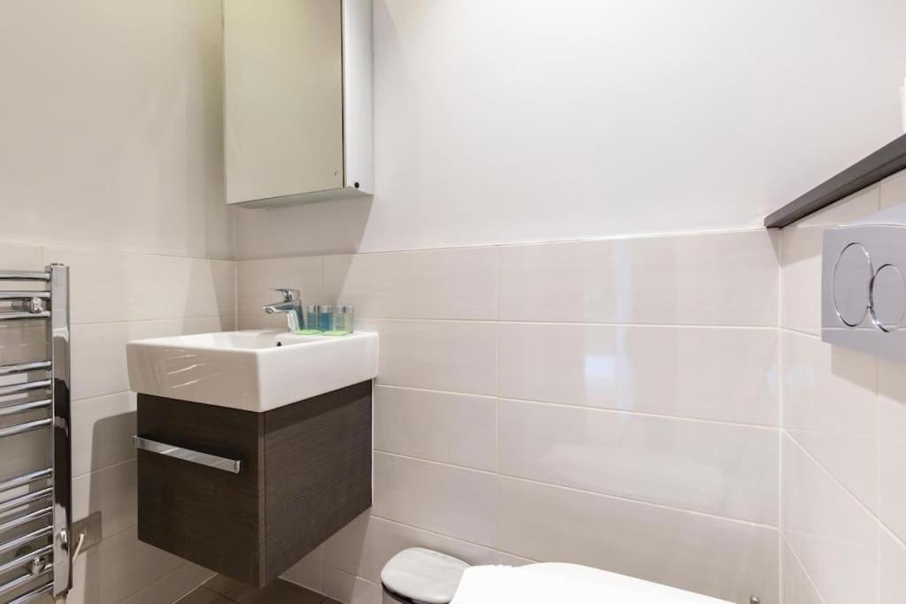 Luxury Soho R3 Apartment *