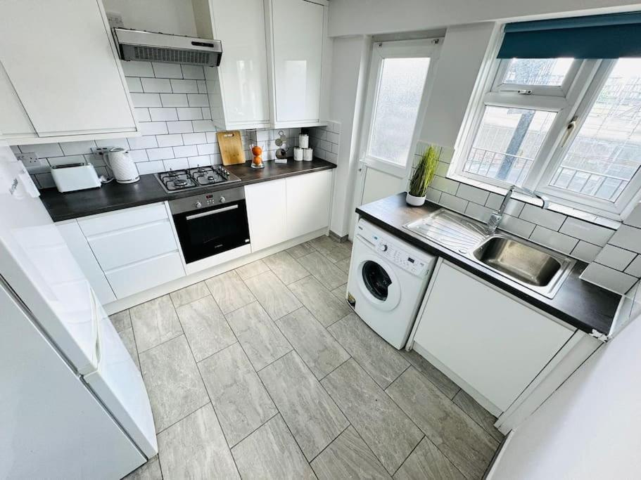 Luxury Flat In London, Location Centre * London