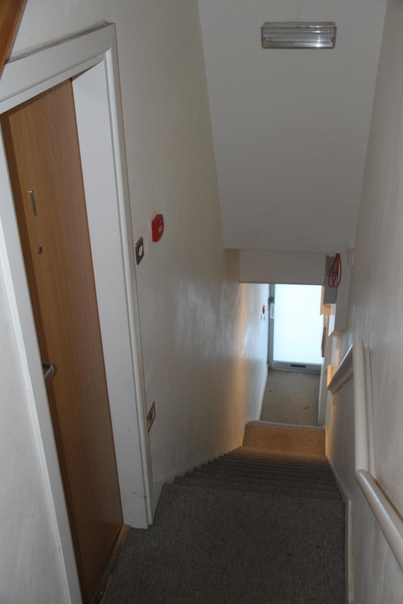 Euston Station 161 1 And 3 Homestay