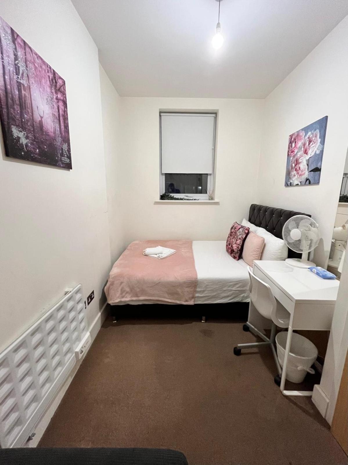 Euston Station 161 1 And 3 Homestay