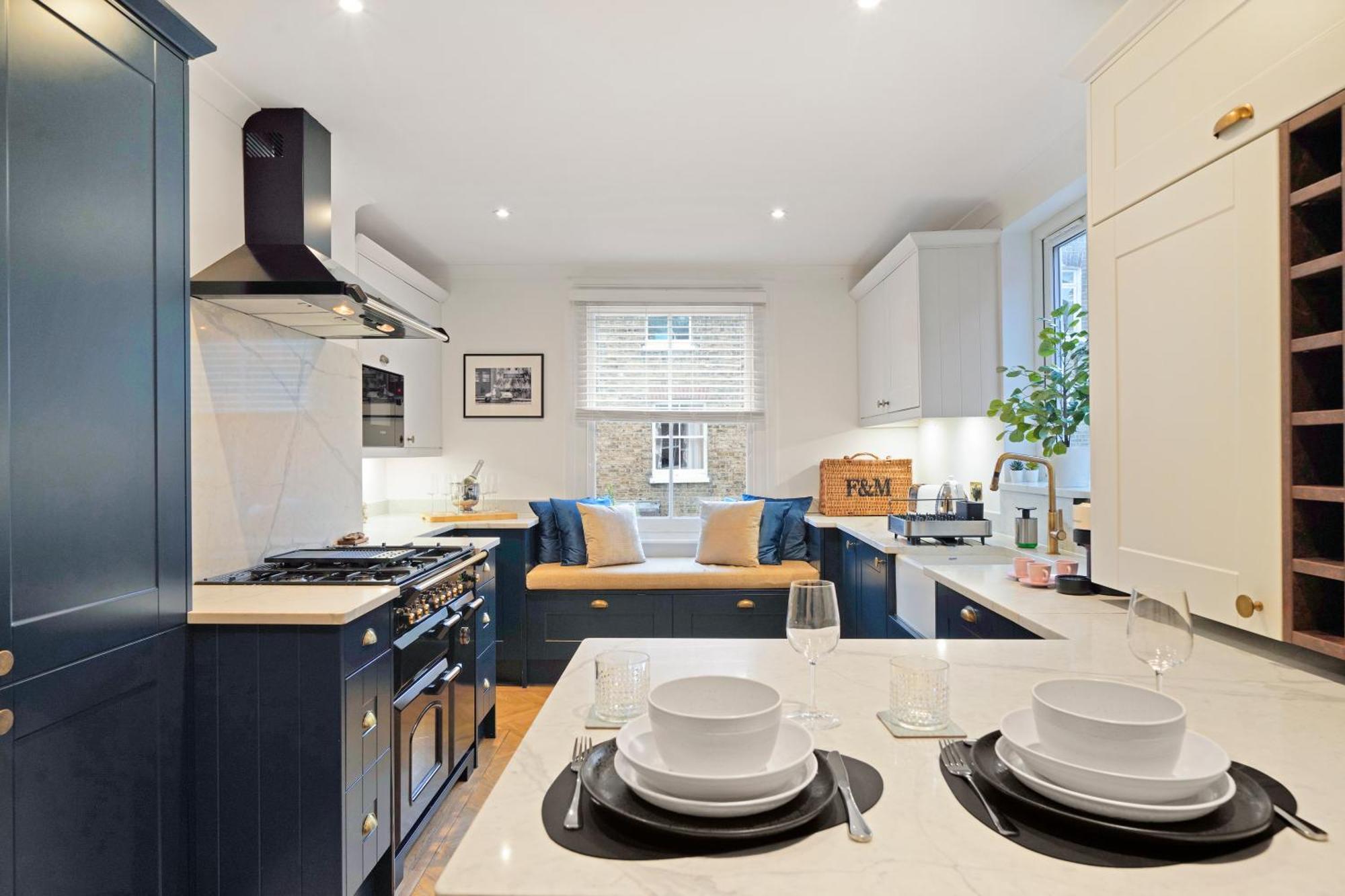 Luxury - In Battersea Park & Power Station London