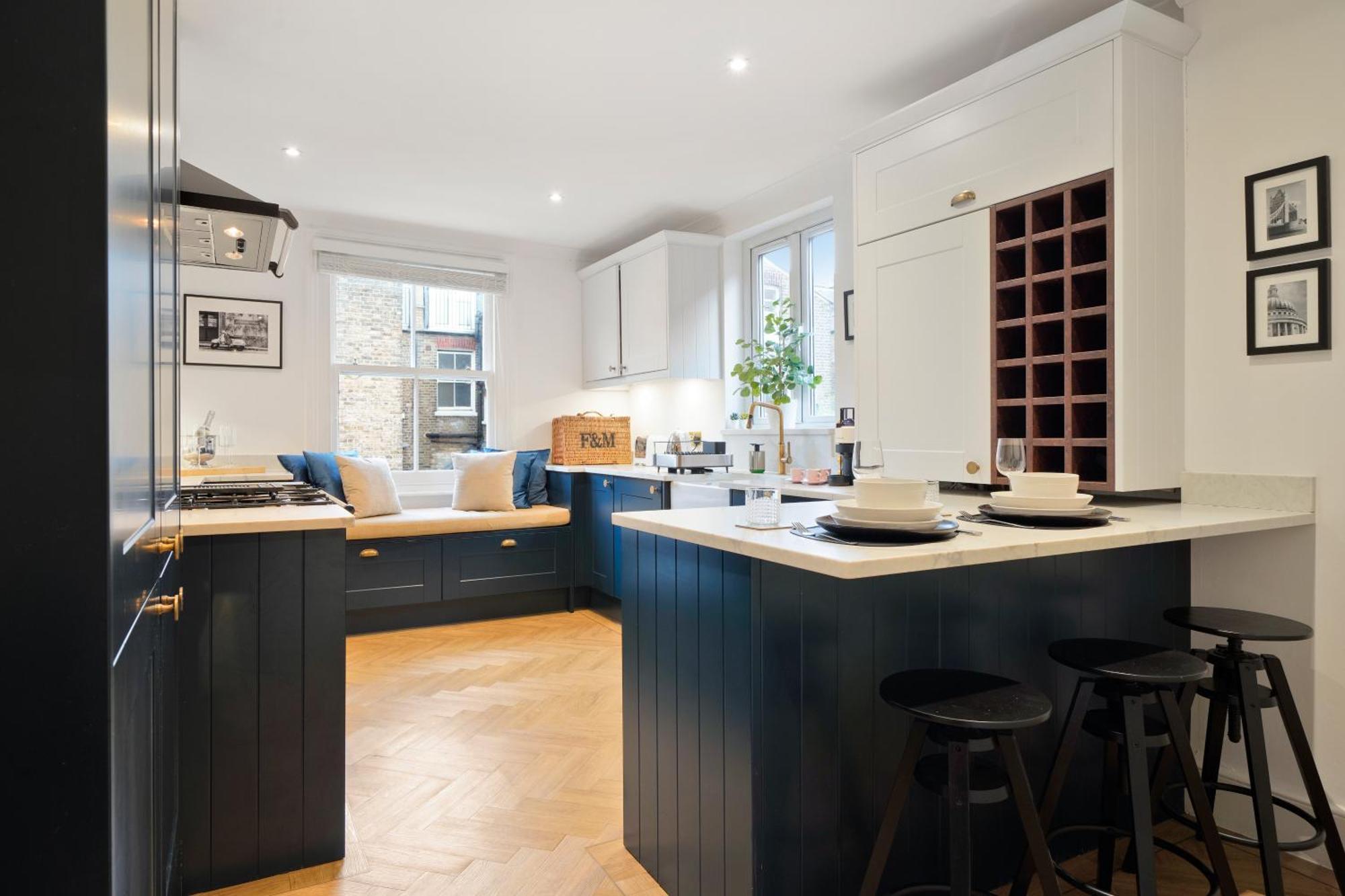 Luxury - In Battersea Park & Power Station Apartment London
