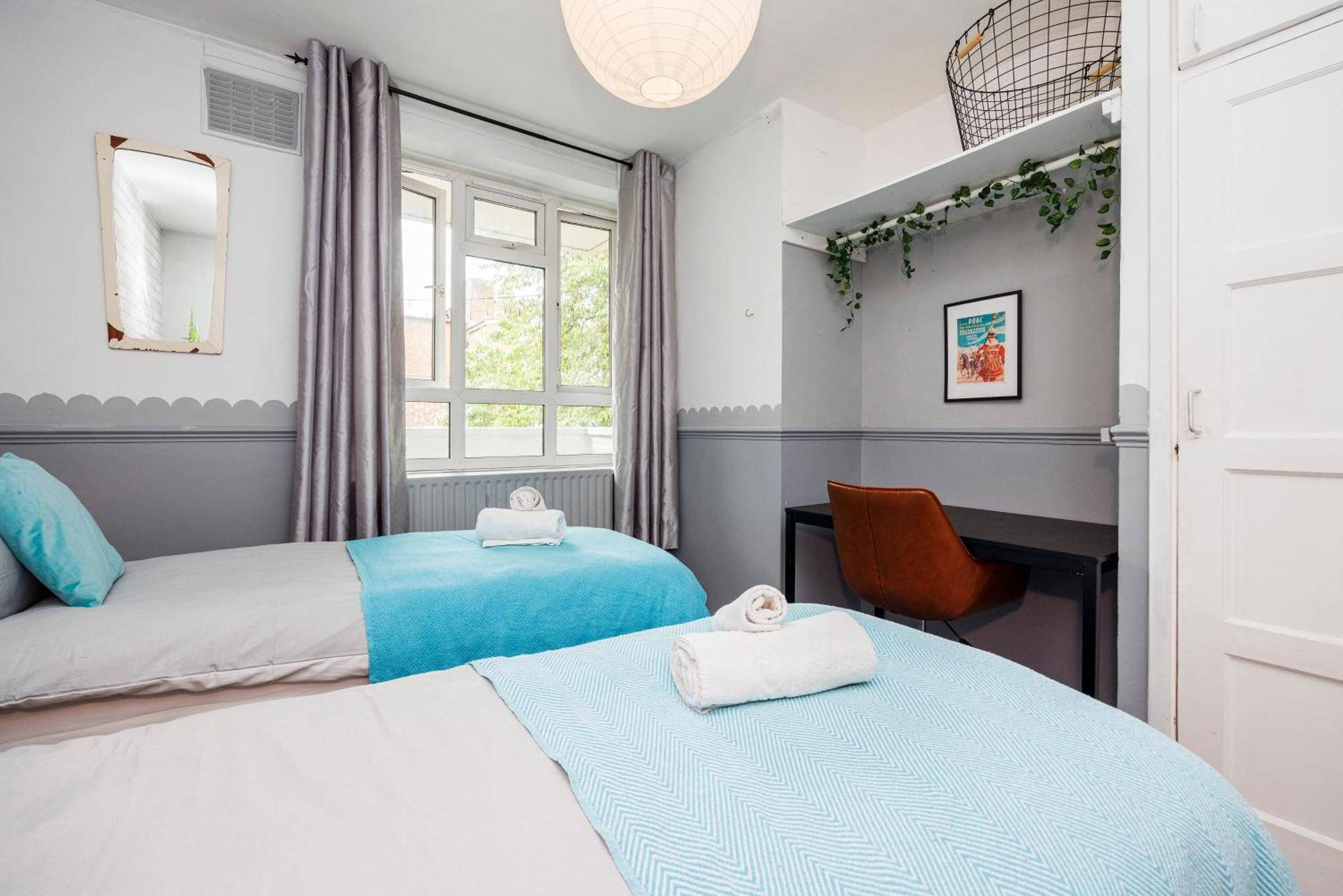 Spacious 2-bedroom With Terrace, Garden Views & Free Wifi Near Olympic Stadium London