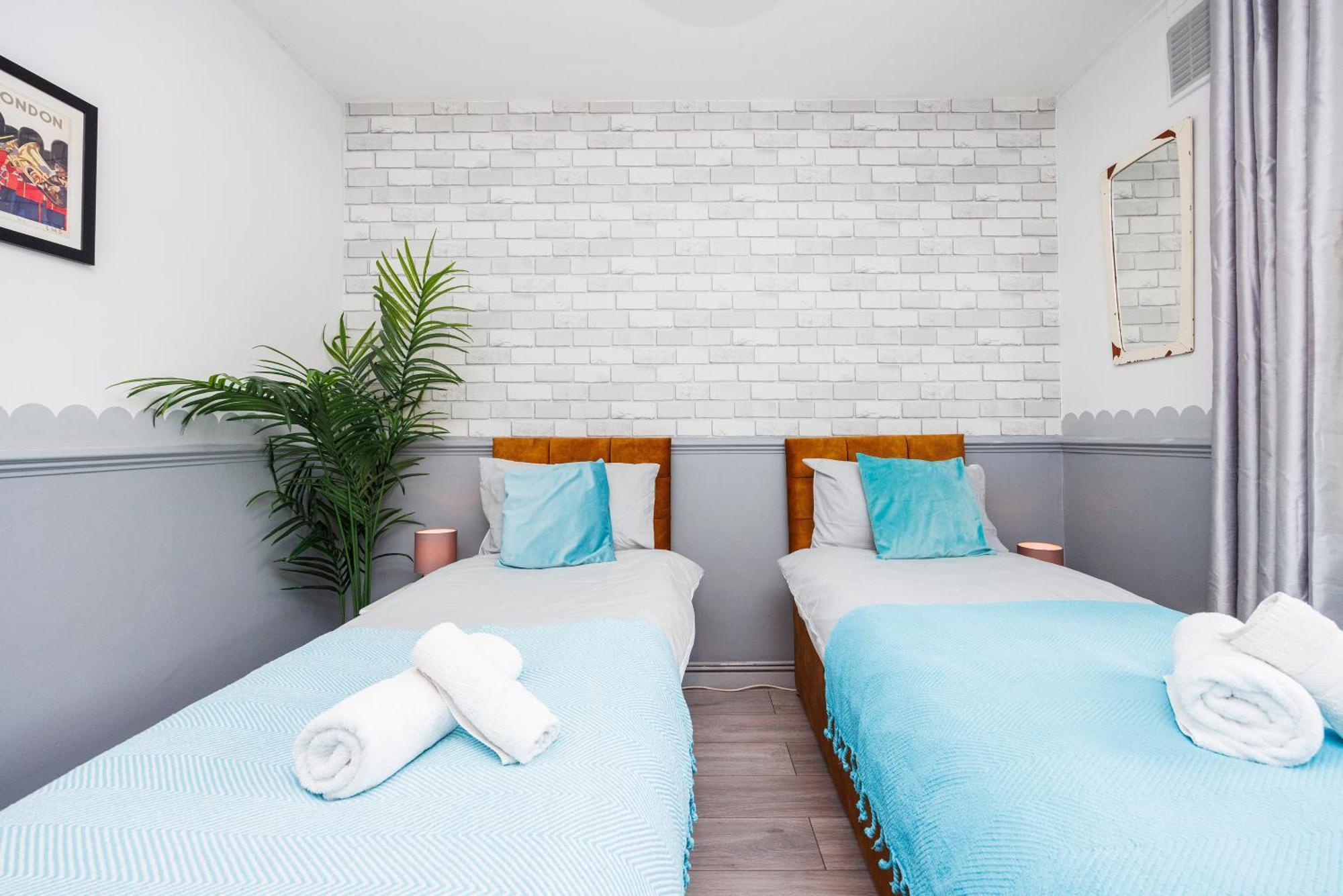 Apartment Spacious 2-bedroom With Terrace, Garden Views & Free Wifi Near Olympic Stadium London
