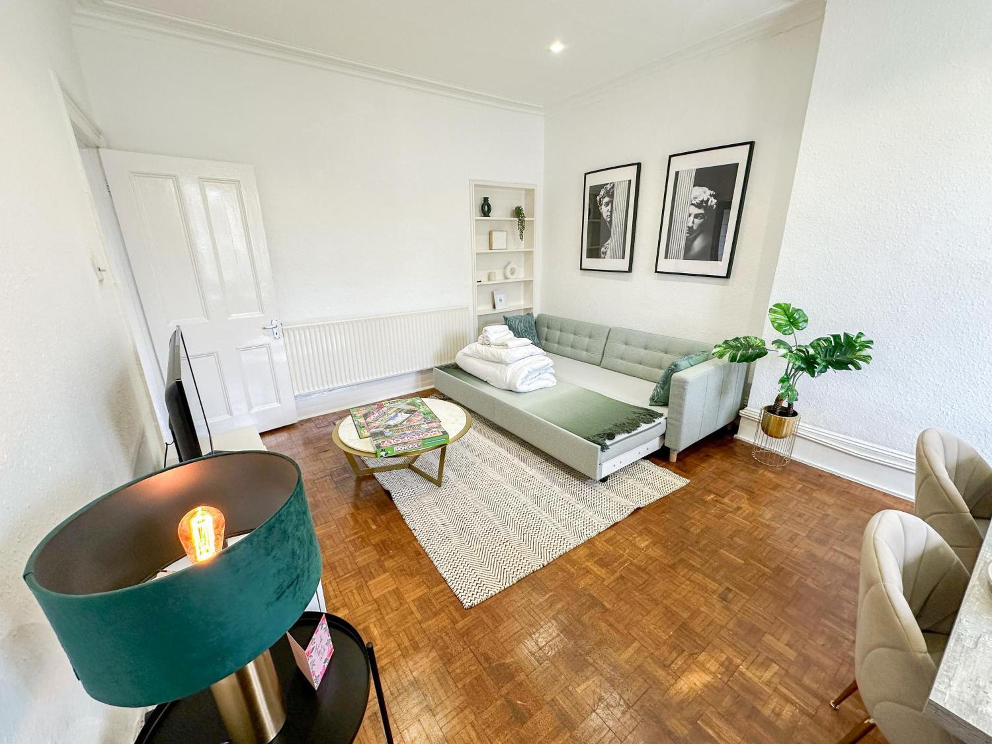 Stylish 2-bedroom Near Abbey Road, Maida Vale * London