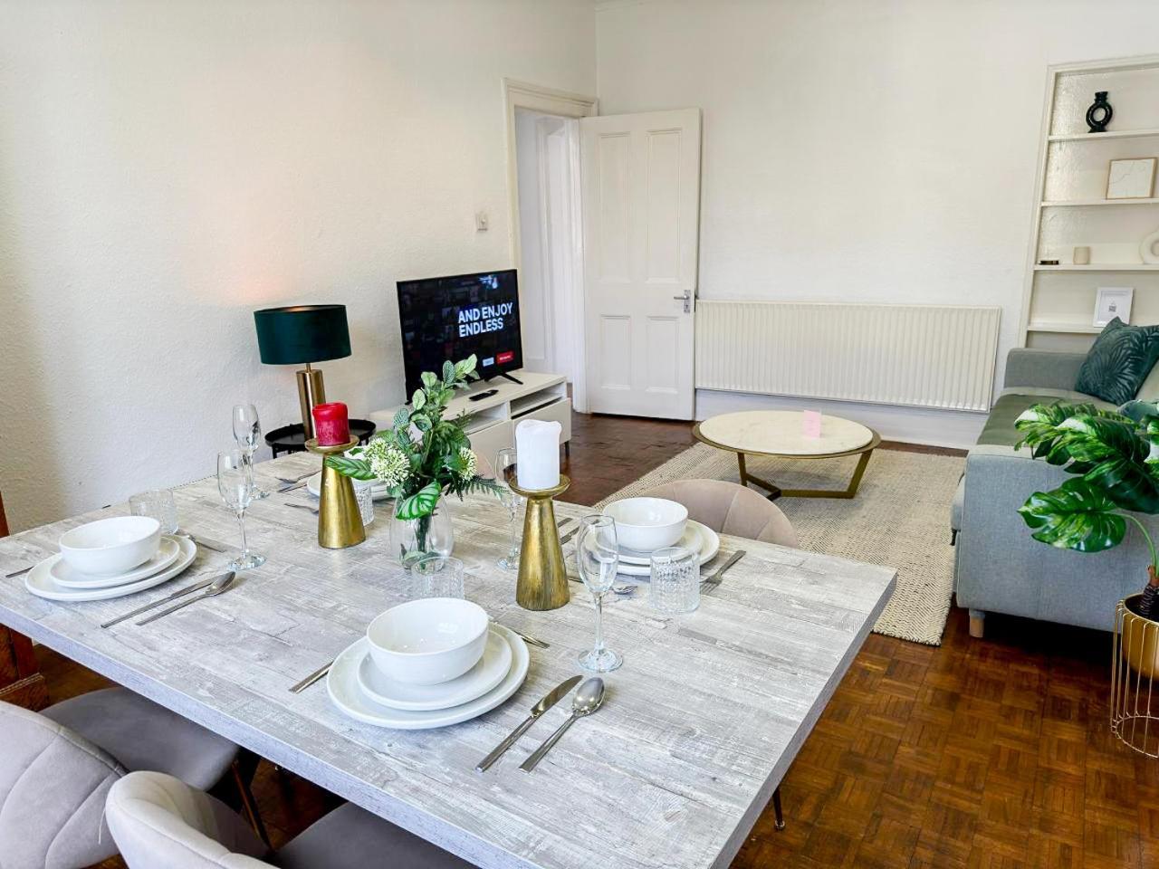 Stylish 2-bedroom Near Abbey Road, Maida Vale Apartment *