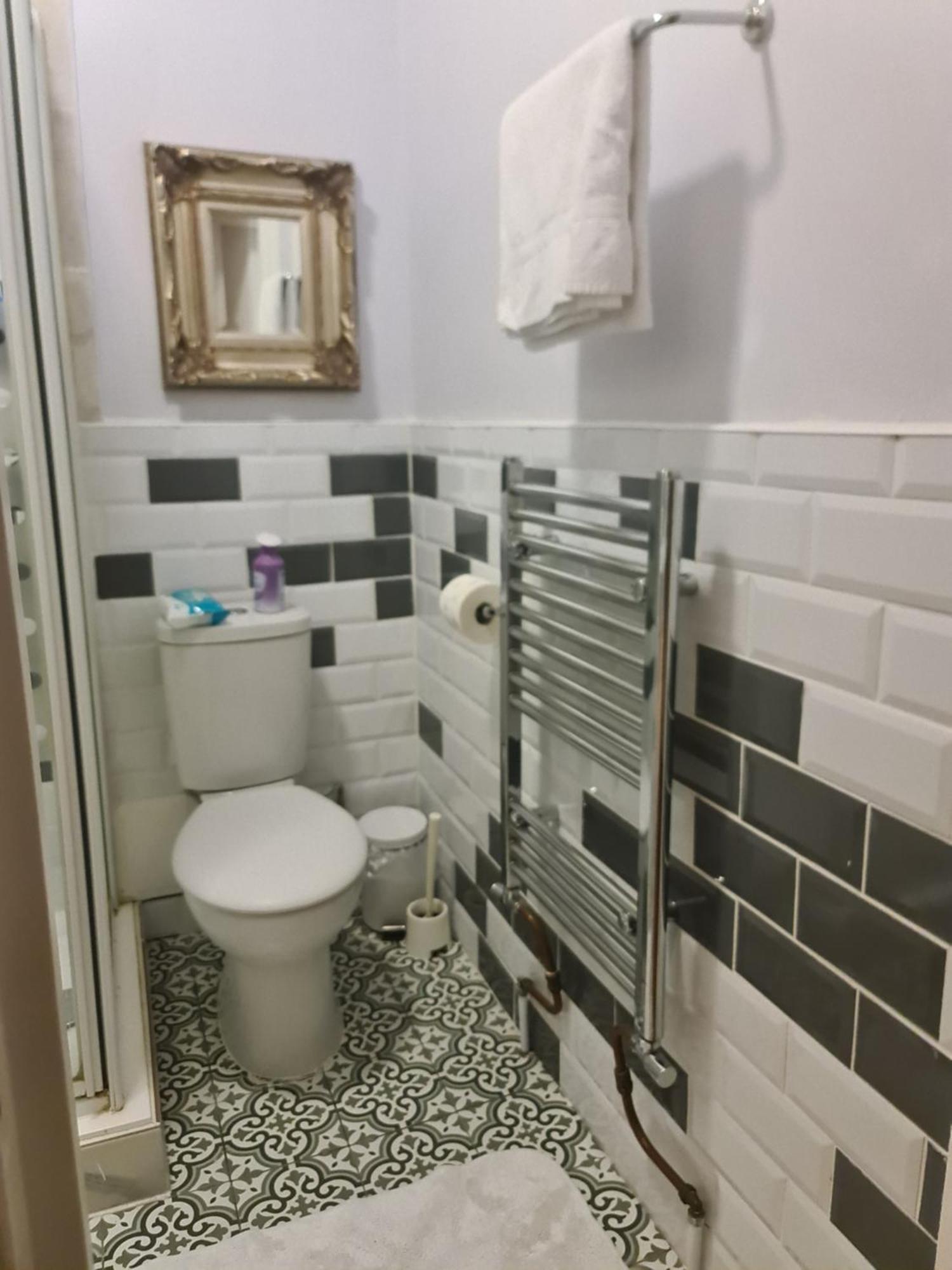 Cally Guest house London