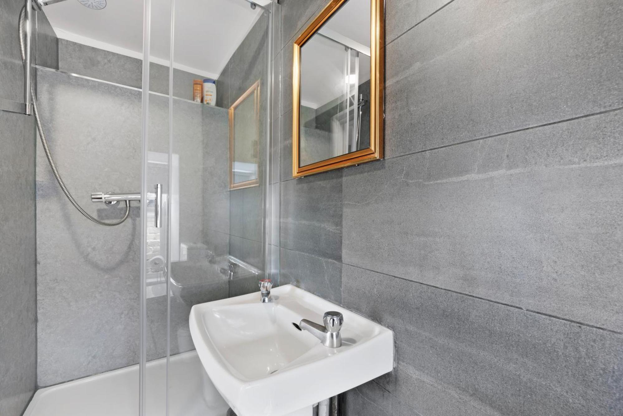 Apartment One Bedroom Flat Opposite Archway Station *