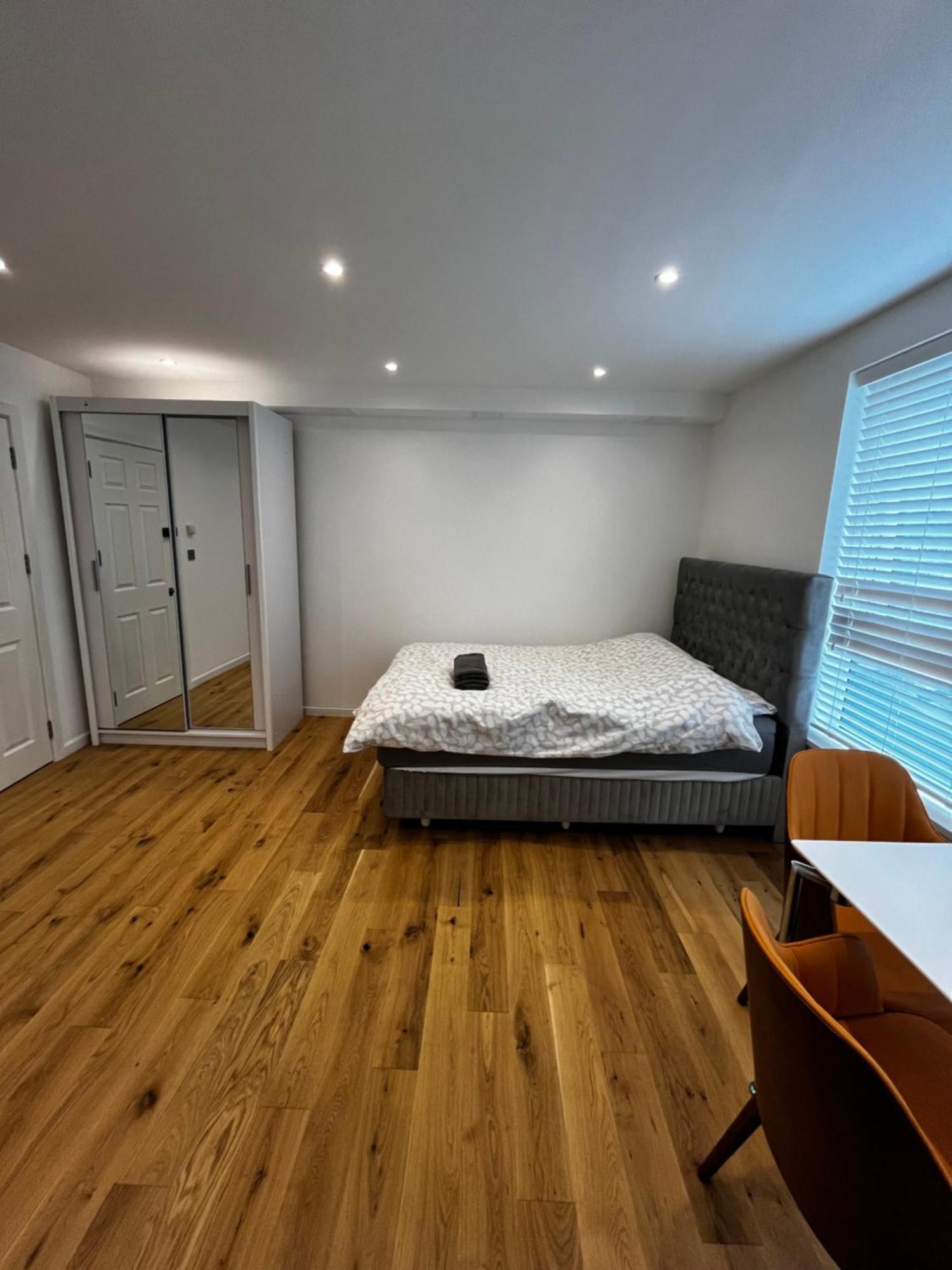 Keysan House 1 * London