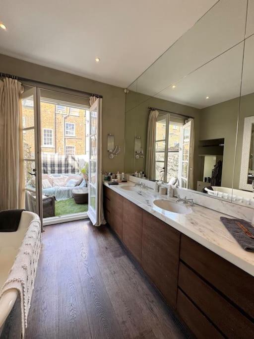 Appartement Stunning Townhouse In Beautiful Notting Hill *
