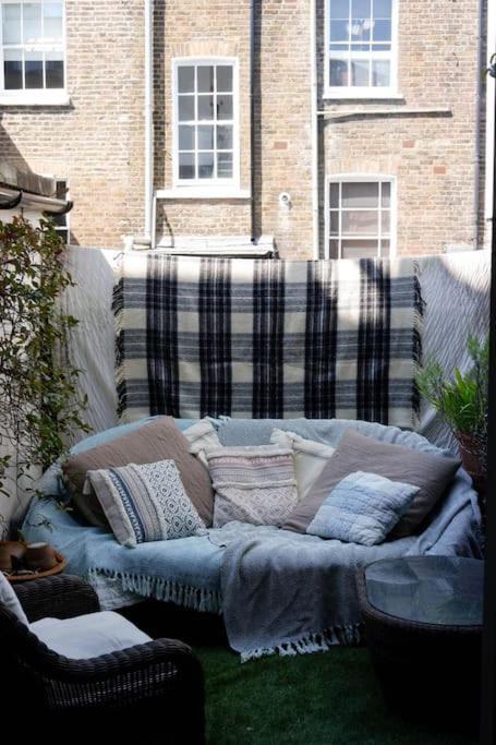 Stunning Townhouse In Beautiful Notting Hill * Londen