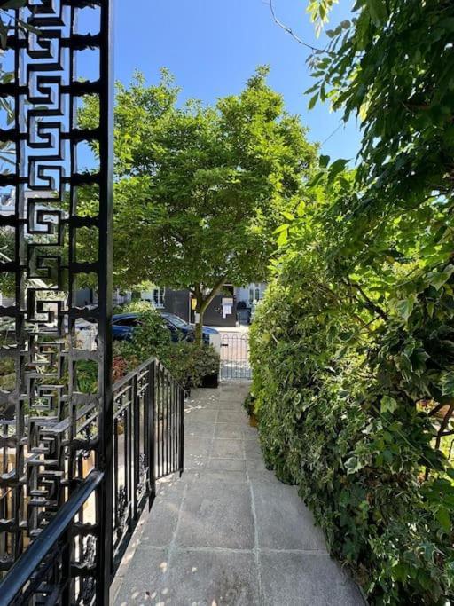 Stunning Townhouse In Beautiful Notting Hill Appartement Londen