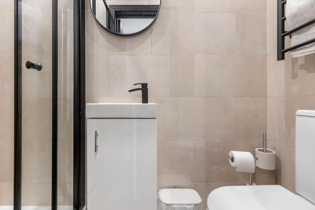 Finsbury 2 Next Arsnl Stadium Apartment London