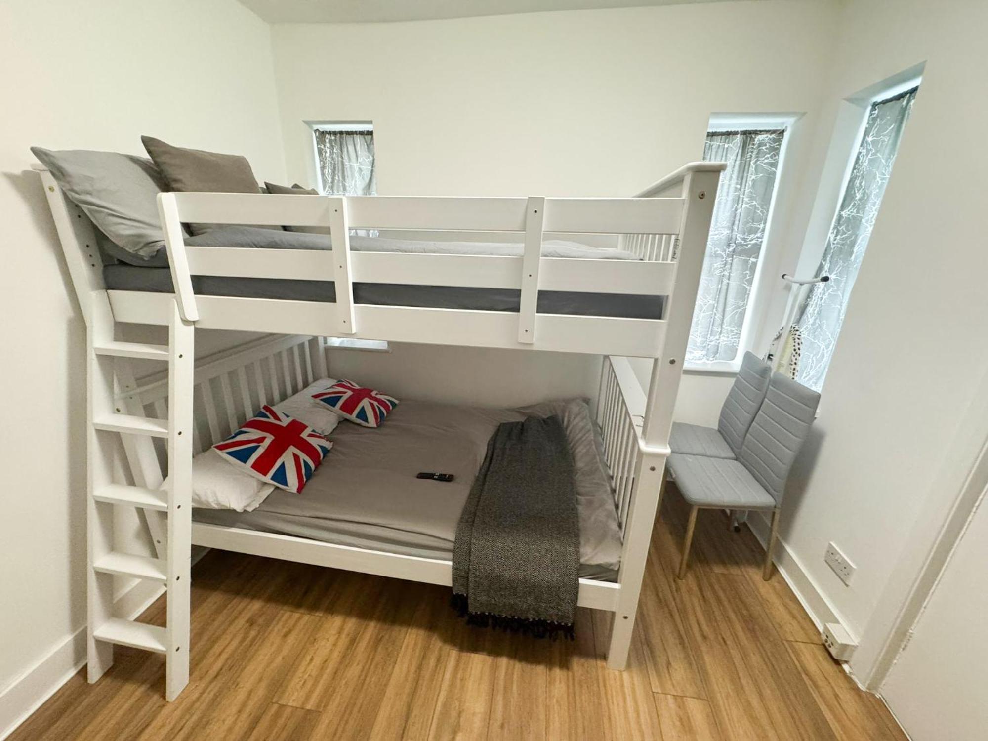 Apartment Golders