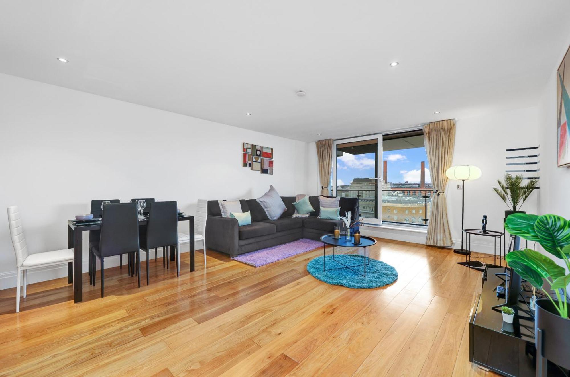 Sleeps 8, Parking, River Views, Chelsea 3 Bdr