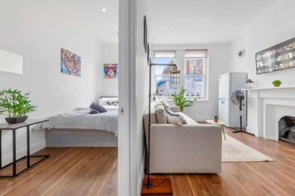 - 2 Bedroom Flat Near Clapham Junction Cj Londen
