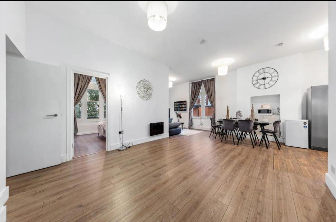 Majestic 2-bedroom Flat In Knightsbridge-hyde Park Kb70 Apartment