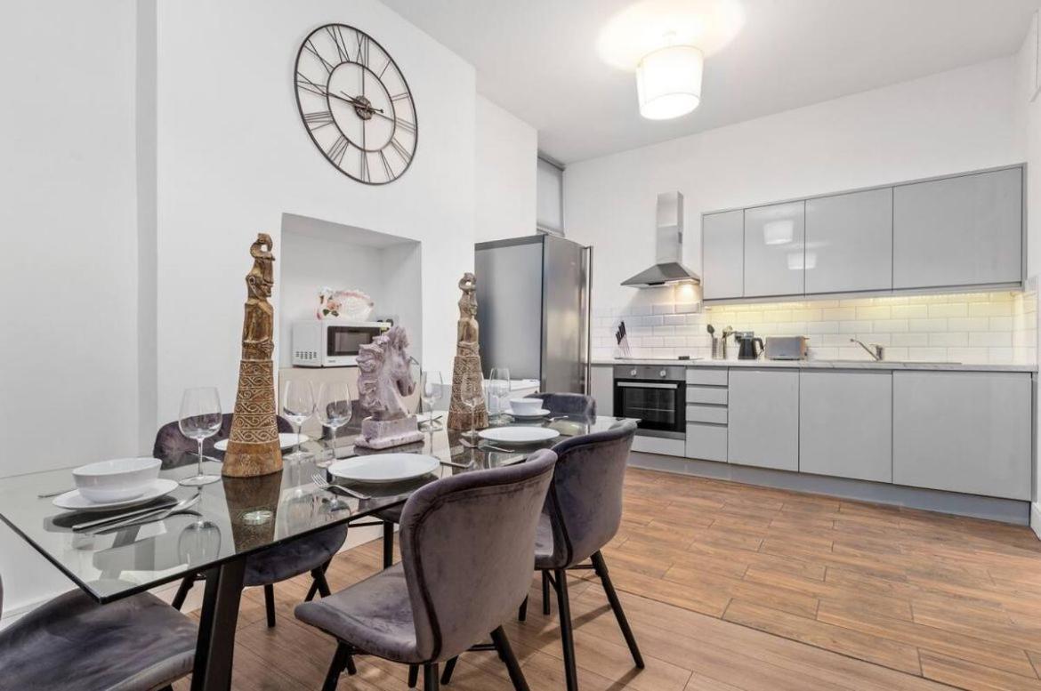Majestic 2-bedroom Flat In Knightsbridge-hyde Park Kb70 Apartment London