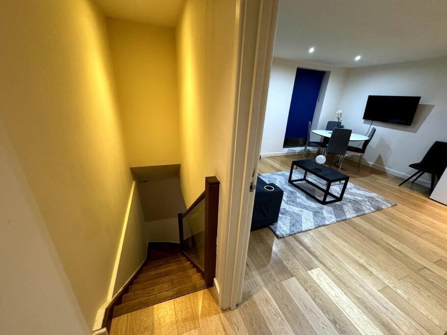 Paddington Station 2 Bedroom House London
