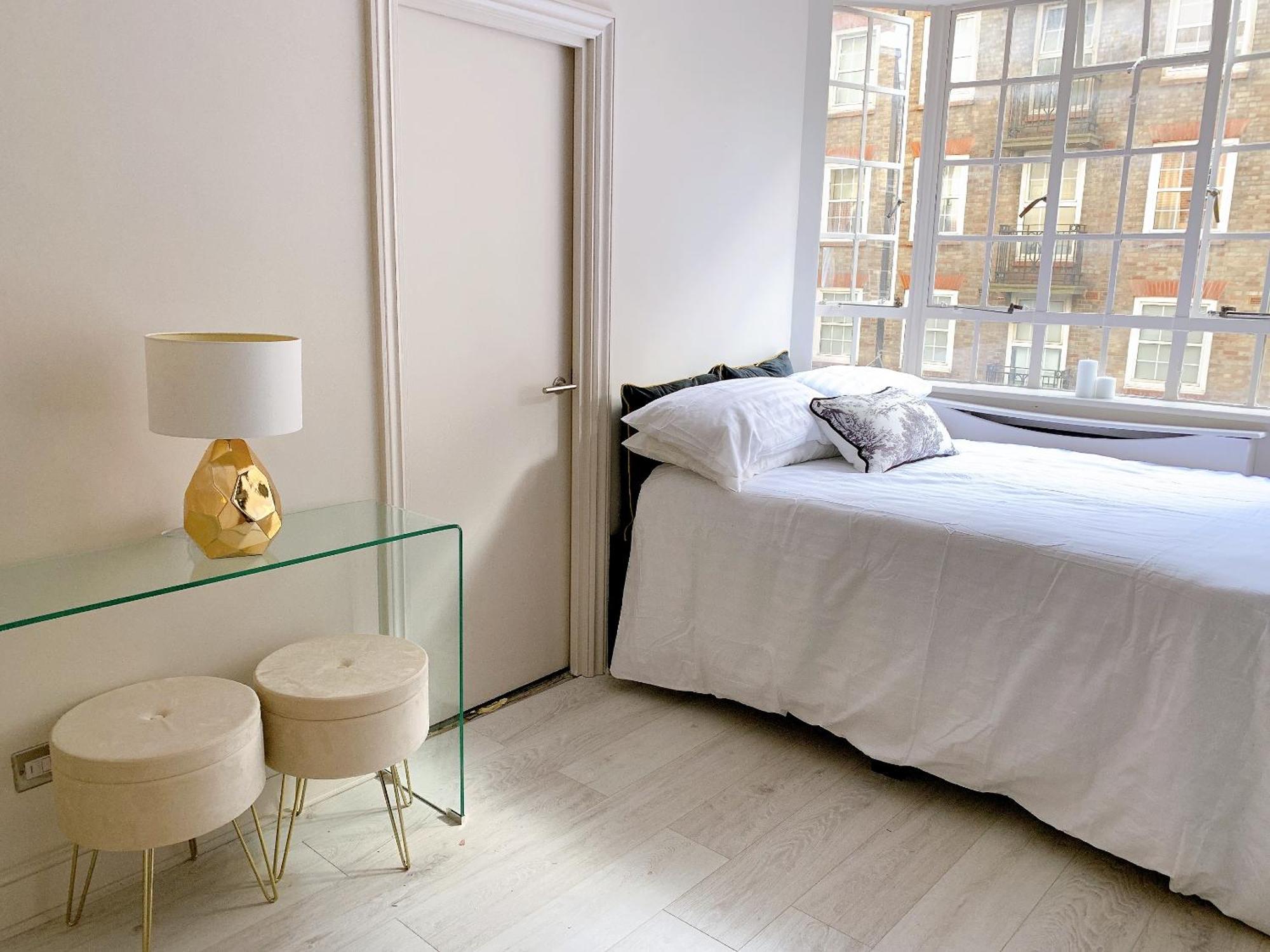 South Kensington, Piccolo Paradiso Apartamento