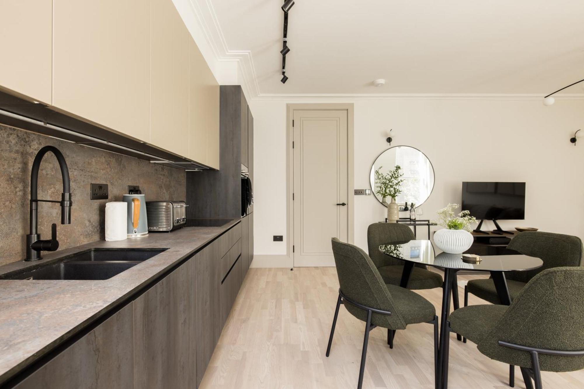 The Brunswick Square Retreat - Glamorous 1bdr Flat Apartment London