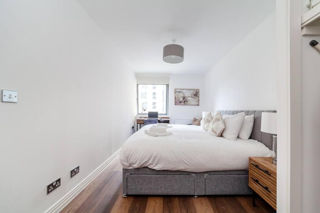 Cozy & Stylish 2-bed Flat In Trentham Ct, Appartement