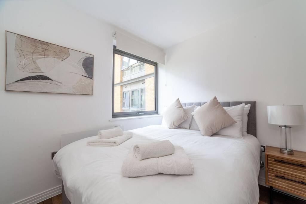 Cozy & Stylish 2-bed Flat In Trentham Ct, Appartement *