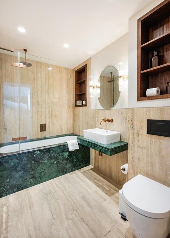 Covent Garden 2 Bed 2 Bath Duplex Apartment London