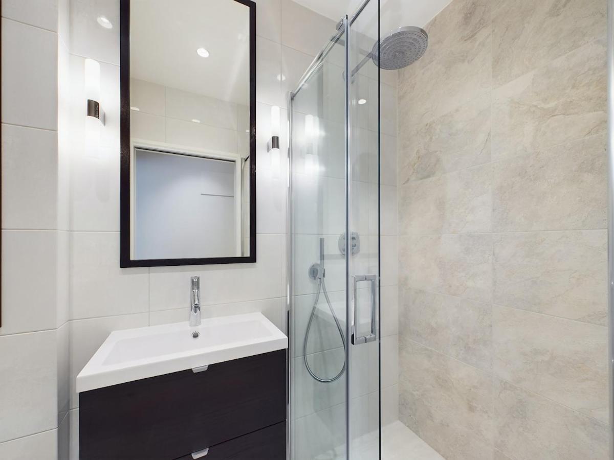Luxurious 2 Bed Flat In Covent Garden Apartment London