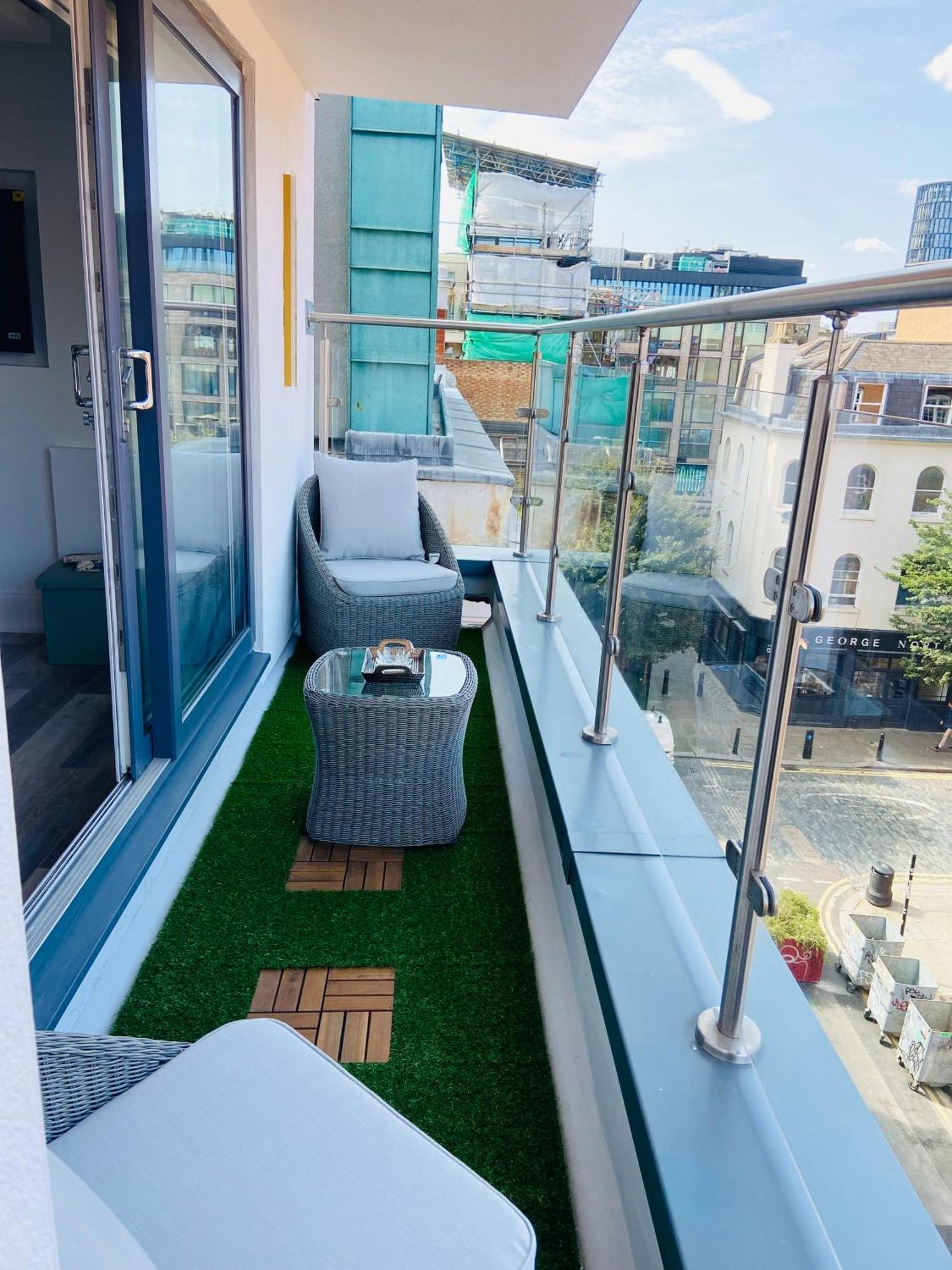 Luxury Shoreditch Penthouse! London