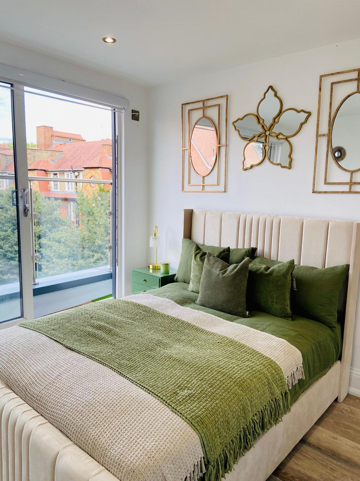 Luxury Shoreditch Penthouse!