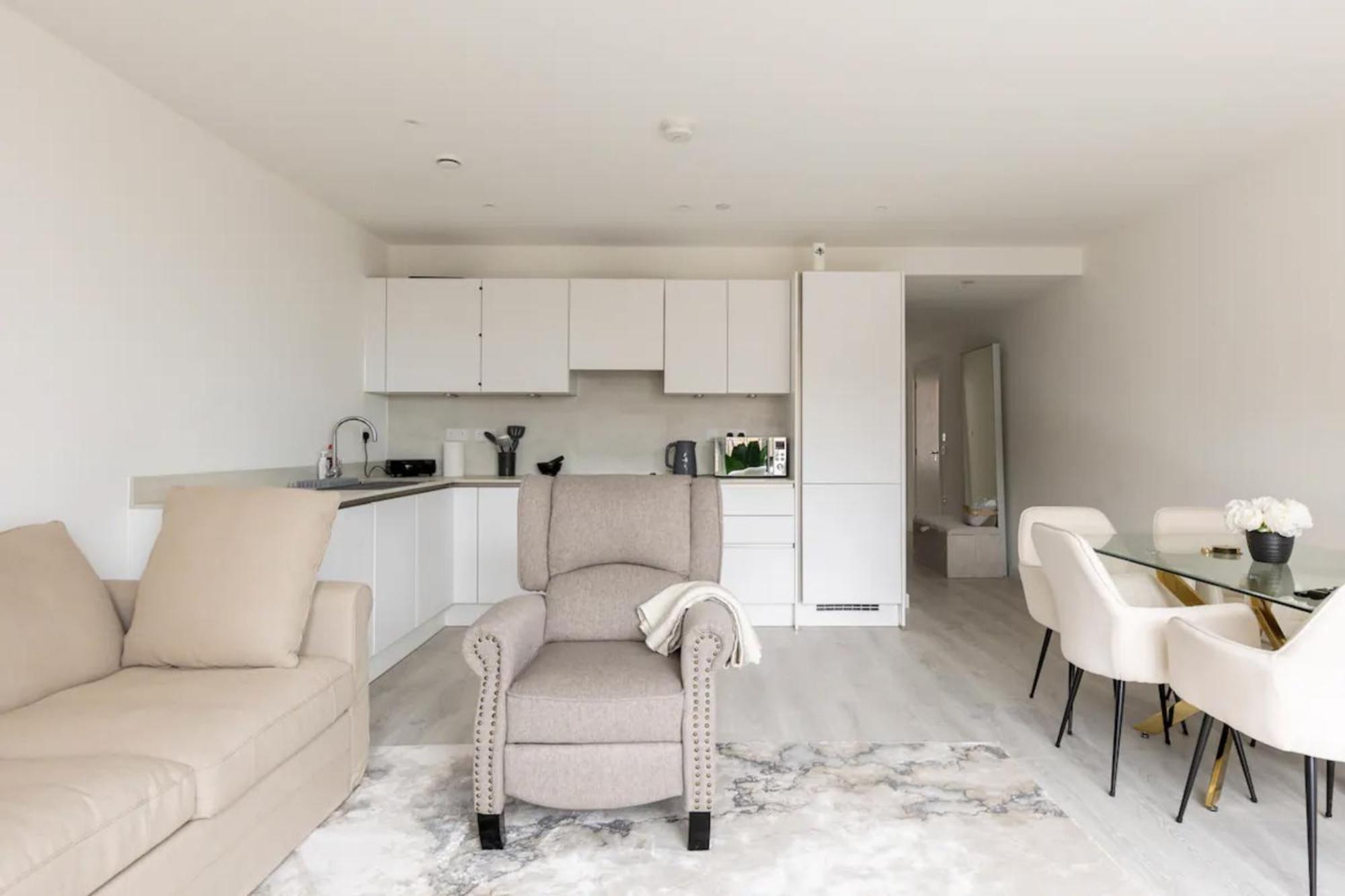 Cosy And Spacious 1 Bedroom Flat Close To Heathrow London