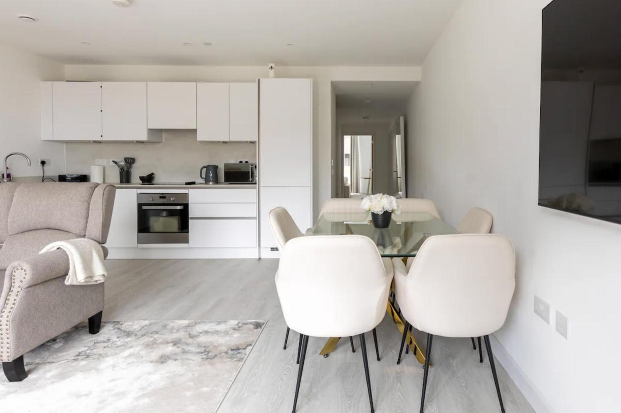 Homestay Cosy And Spacious 1 Bedroom Flat Close To Heathrow