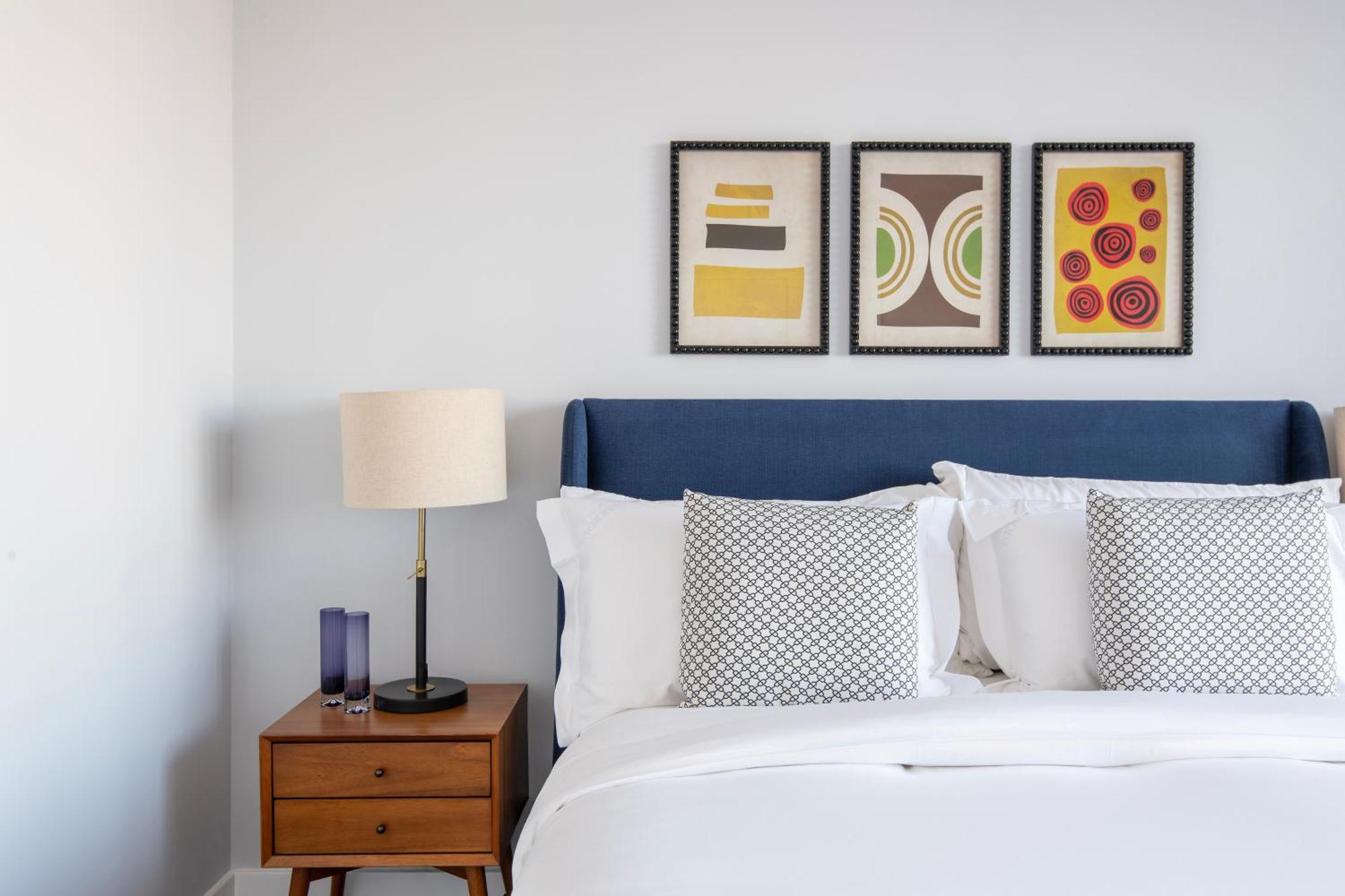 Luxurious 3 Double Bedroom Mayfair Apartment *