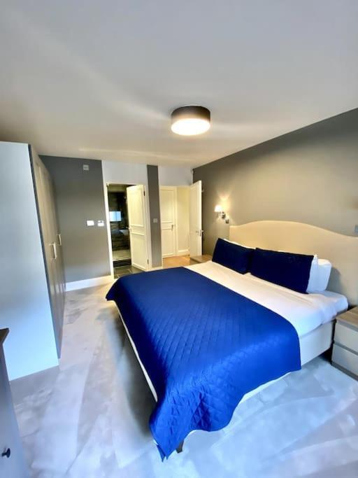Lux 3 Bed 5 Mins To Oxford Street Apartment *